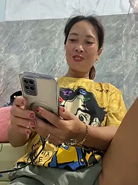 Linaannn online show from 10-21-25, 12:11