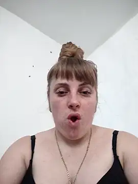 CoddessCrystal online show from 12-18-25, 08:52