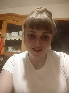 Snapshot of CoddessCrystal chatting on 02-06-26, 06:42 CoddessCrystal online show from 02-06-26, 06:42