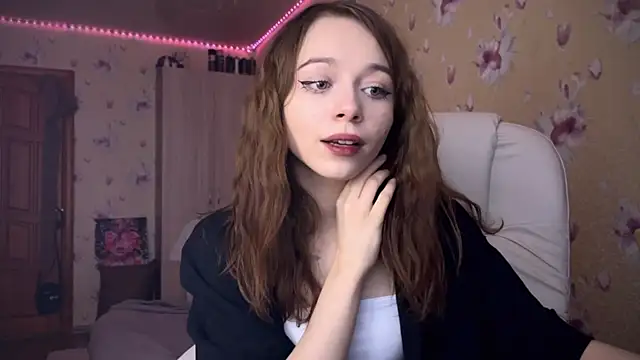 Snapshot of _SofiaBrown chatting on 02-20-25, 03:41 SofiaBrown online show from 02-20-25, 03:41