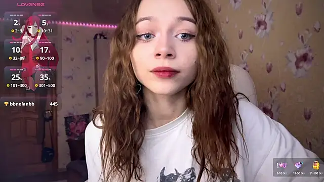 Snapshot of _SofiaBrown chatting on 03-03-25, 05:31 SofiaBrown online show from 03-03-25, 05:31