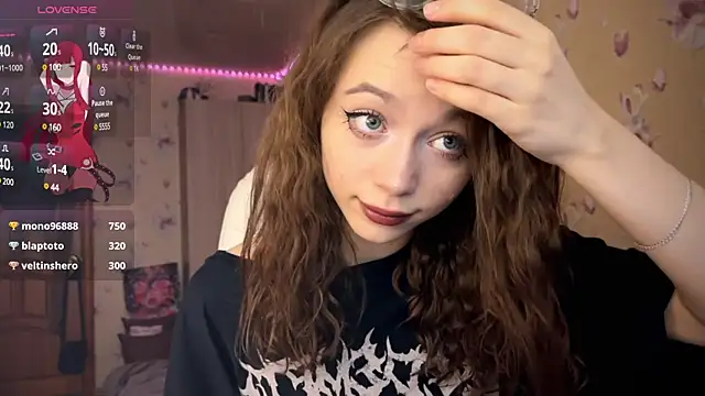 Snapshot of _SofiaBrown chatting on 02-01-25, 05:05 SofiaBrown online show from 02-01-25, 05:05