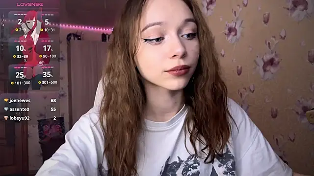 Snapshot of _SofiaBrown chatting on 03-18-25, 08:59 SofiaBrown online show from 03-18-25, 08:59