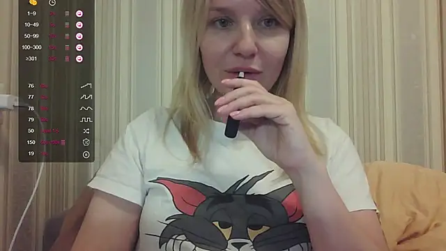 urbadkitty online show from 09-19-25, 01:59