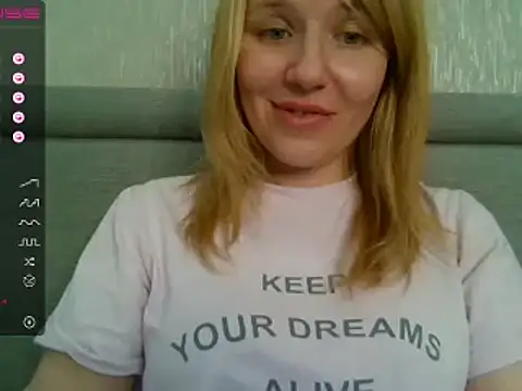 urbadkitty online show from 02-25-25, 10:04