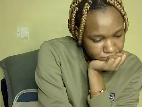 Snapshot of Jay_Vee chatting on 07-14-26, 05:01 Jay Vee online show from 07-14-26, 05:01