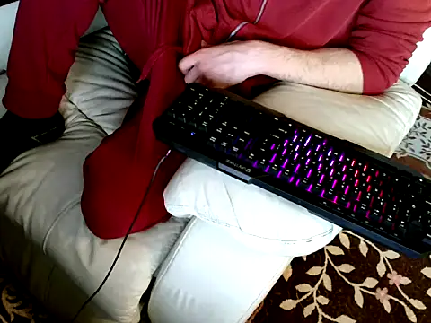 Snapshot of MrStraightDik chatting on 02-11-25, 01:41 MrStraightDik online show from 02-11-25, 01:41