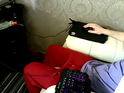 Snapshot of MrStraightDik chatting on 02-05-25, 10:41 MrStraightDik online show from 02-05-25, 10:41