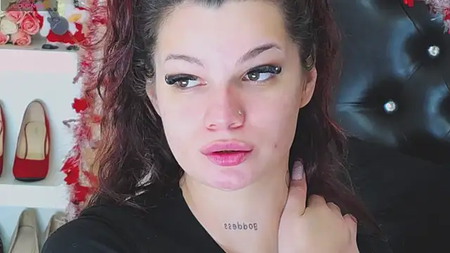 Allisonn223 online show from 12-18-25, 01:48