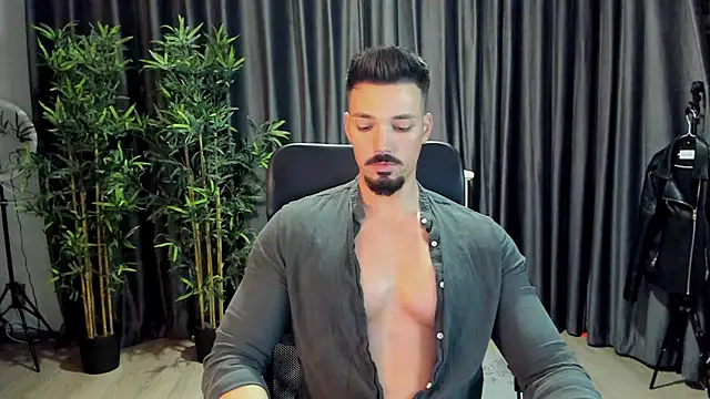 Snapshot of HaydenSpearss chatting on 03-18-25, 04:39 HaydenSpearss online show from 03-18-25, 04:39