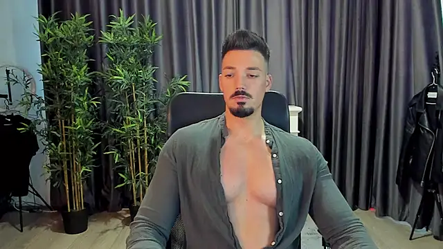 Snapshot of HaydenSpearss chatting on 03-02-25, 10:47 HaydenSpearss online show from 03-02-25, 10:47