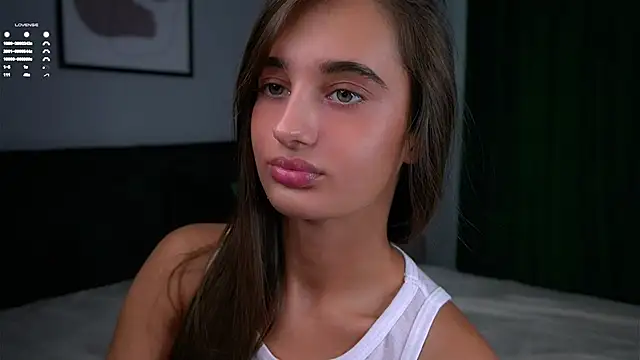 Snapshot of PiquingOgalala chatting on 10-15-25, 01:59 PiquingOgalala online show from 10-15-25, 01:59