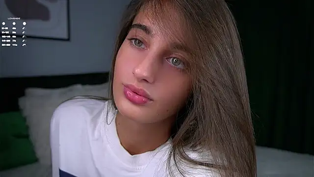 Snapshot of PiquingOgalala chatting on 10-20-25, 12:56 PiquingOgalala online show from 10-20-25, 12:56