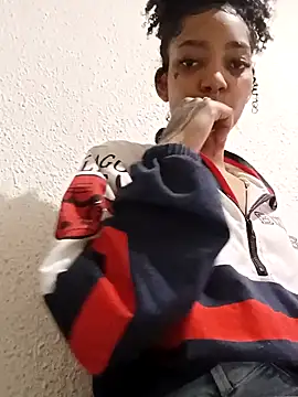 Laanegraofficial  online show from 01-05-25, 06:02