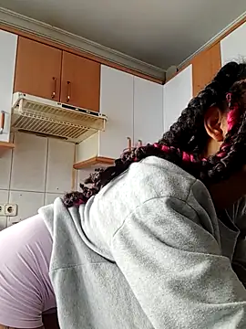 Laanegraofficial  online show from 10-02-25, 11:13