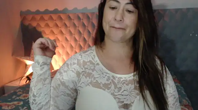 Snapshot of Sarahmonesexy chatting on 01-29-25, 10:43 Sarahmonesexy online show from 01-29-25, 10:43