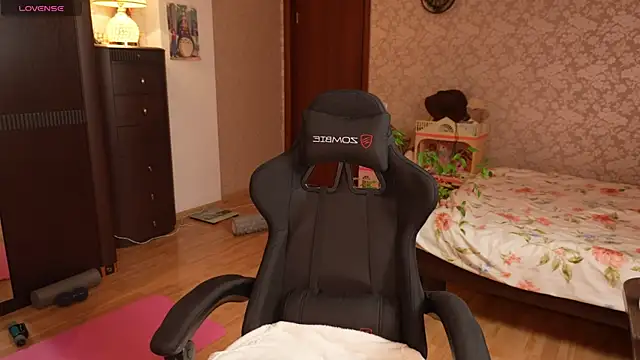 Snapshot of LunaLissa chatting on 10-03-25, 03:13 LunaLissa online show from 10-03-25, 03:13