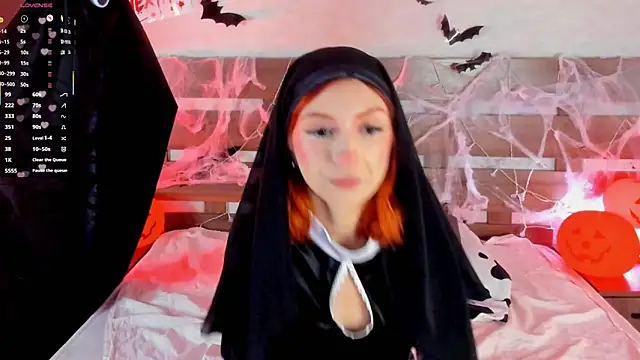 AgataBella online show from 10-31-25, 10:49