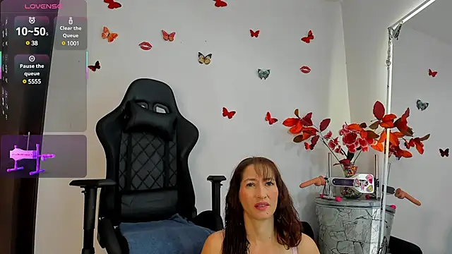 Snapshot of avatomas_02 chatting on 02-19-25, 12:44 avatomas 02 online show from 02-19-25, 12:44