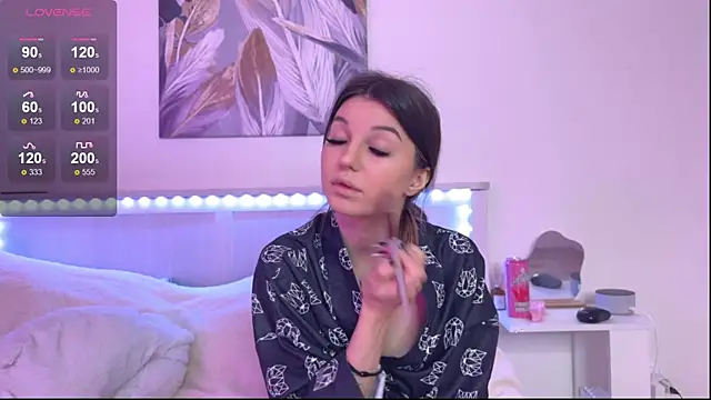 Veronica leal online show from 09-25-25, 08:31