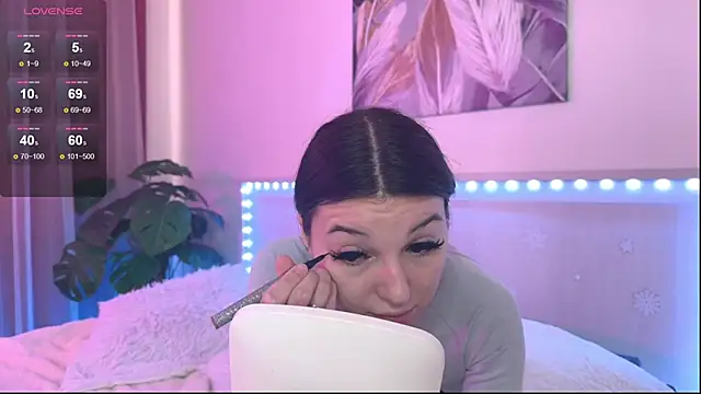 Veronica leal online show from 04-28-26, 11:14