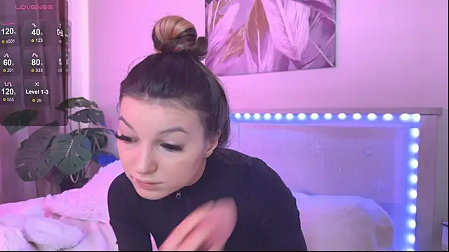 Veronica leal online show from 03-26-26, 08:12