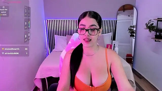 Snapshot of Hanah_Greey chatting on 06-24-26, 07:22 Hanah Greey online show from 06-24-26, 07:22