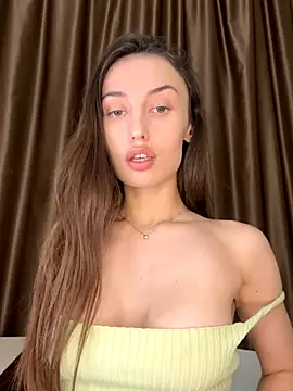 Polli Kiss online show from 11-04-25, 08:23