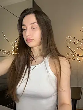 Polli Kiss online show from 02-25-26, 04:40