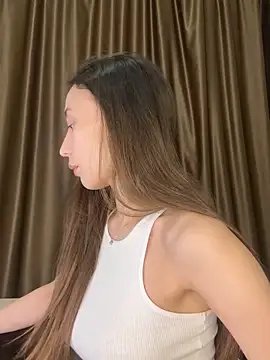 Polli Kiss online show from 11-06-25, 08:24