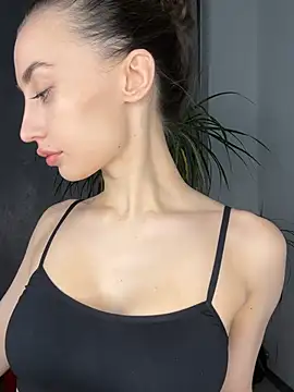 Snapshot of Polli_Kiss chatting on 02-22-25, 06:41 Polli Kiss online show from 02-22-25, 06:41
