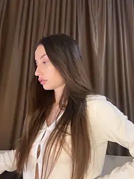 Snapshot of Polli_Kiss chatting on 09-11-25, 04:29 Polli Kiss online show from 09-11-25, 04:29