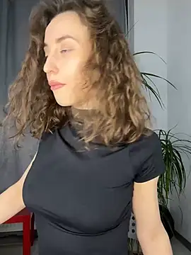 Snapshot of Polli_Kiss chatting on 03-15-25, 07:48 Polli Kiss online show from 03-15-25, 07:48