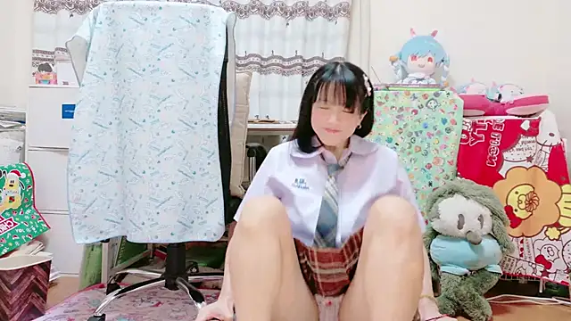 Snapshot of renapiyon8182 chatting on 02-07-25, 07:17 renapiyon8182 online show from 02-07-25, 07:17
