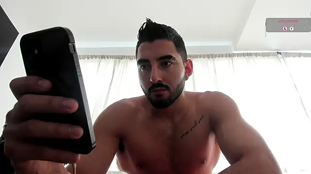 Snapshot of Joao_Batista_Oficial chatting on 10-12-25, 01:45 Joao Batista Oficial online show from 10-12-25, 01:45