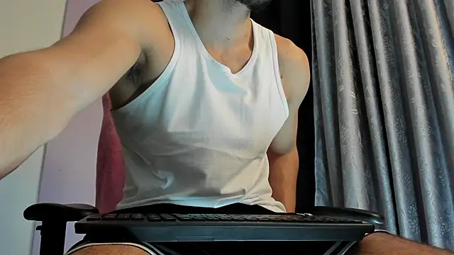 Snapshot of Joao_Batista_Oficial chatting on 06-18-26, 12:31 Joao Batista Oficial online show from 06-18-26, 12:31
