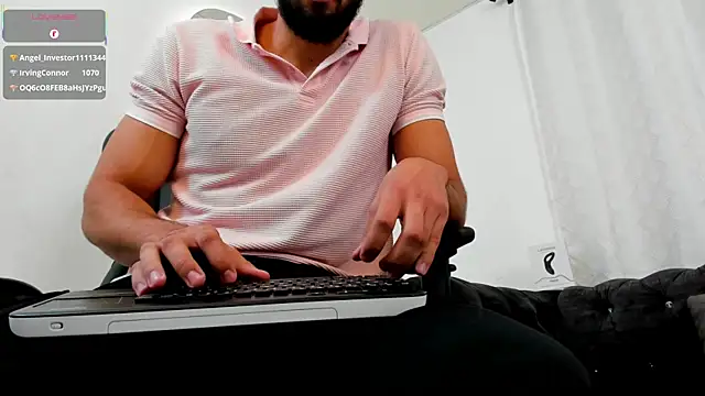 Snapshot of Joao_Batista_Oficial chatting on 03-01-25, 12:17 Joao Batista Oficial online show from 03-01-25, 12:17