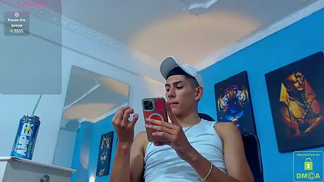 Snapshot of Valerio_20 chatting on 01-29-25, 08:25 Valerio 20 online show from 01-29-25, 08:25