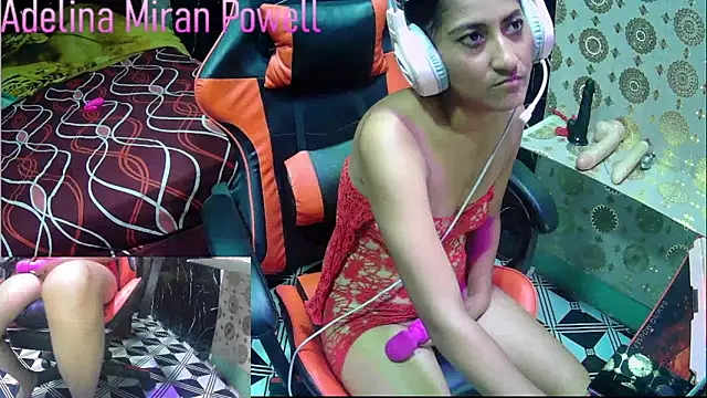 Snapshot of AdelinaMiran90 chatting on 12-23-24, 02:35 AdelinaMiran90 online show from 12-23-24, 02:35