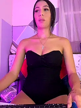 Lina10 online show from 10-30-25, 09:55