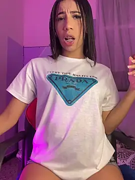 Lina10 online show from 10-25-25, 08:53