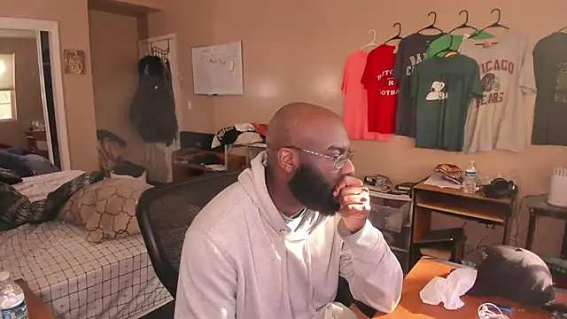 MrChuckDailyXXX online show from 10-21-25, 01:43