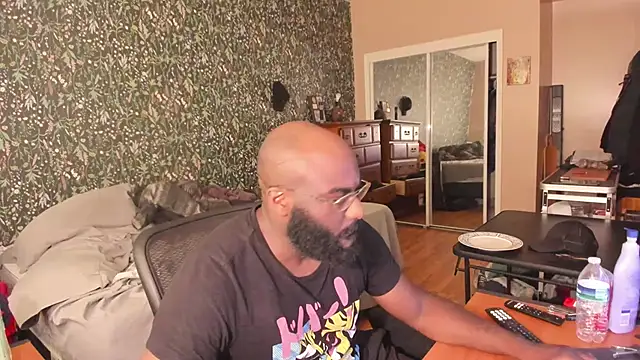 MrChuckDailyXXX online show from 06-30-26, 05:24