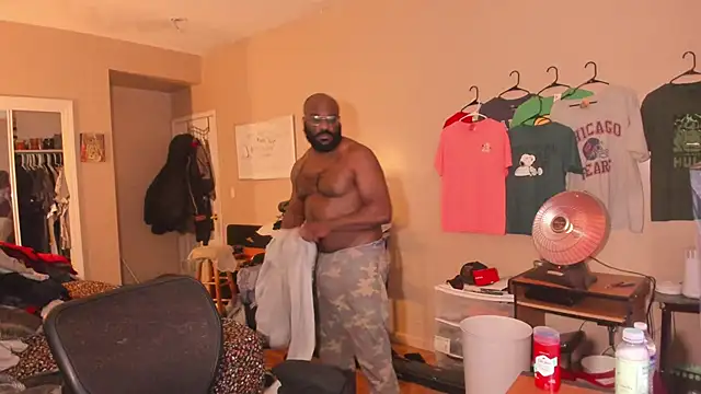 MrChuckDailyXXX online show from 01-13-26, 05:33