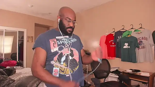 MrChuckDailyXXX online show from 11-06-25, 01:37