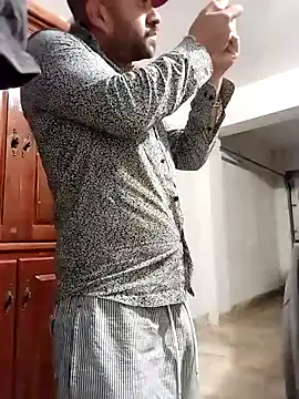 Rober2230 online show from 01-07-25, 01:14