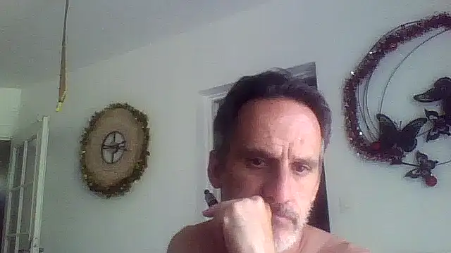 Snapshot of fellin123 chatting on 06-17-26, 12:15 fellin123 online show from 06-17-26, 12:15
