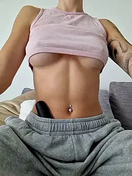 EileX official online show from 01-13-26, 01:04