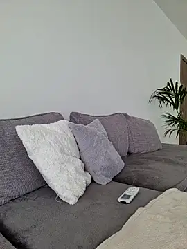 EileX official online show from 03-26-26, 08:01