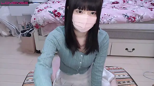 Snapshot of AMI___oO chatting on 03-05-25, 10:22 AMI   oO online show from 03-05-25, 10:22